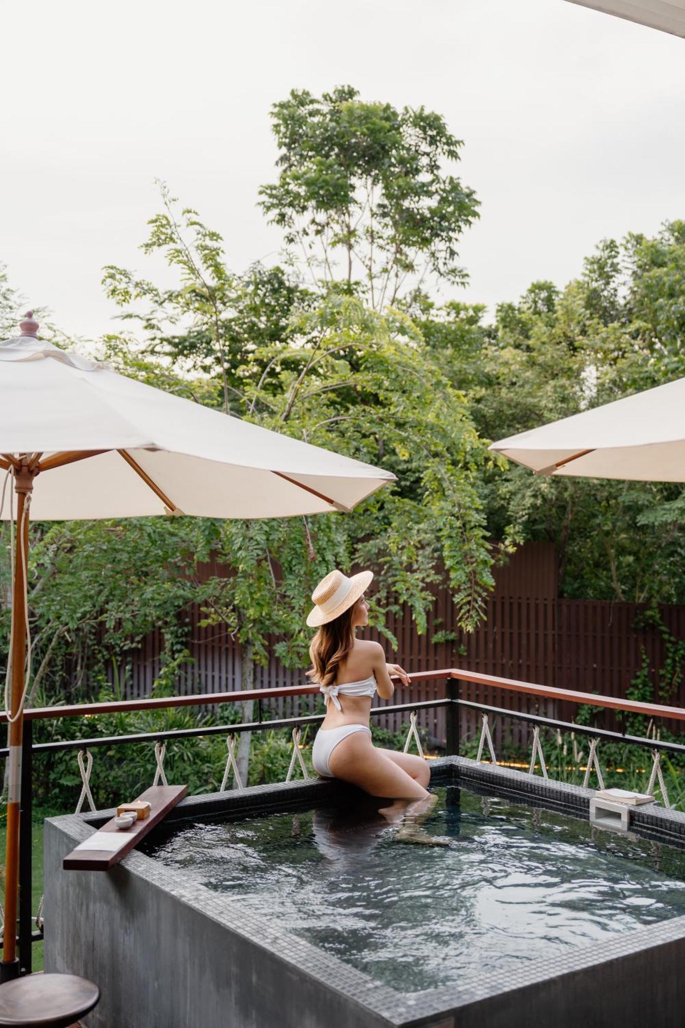 Te Mata Glamping Hotel Nong Nam Daeng Exterior photo